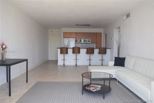 Building Photo - ISLAND POINTE CONDO