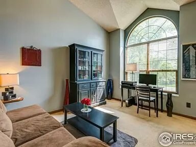 Foto del edificio - 4201 Goldenridge Way