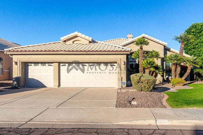 Building Photo - 2738 E Silverwood Dr