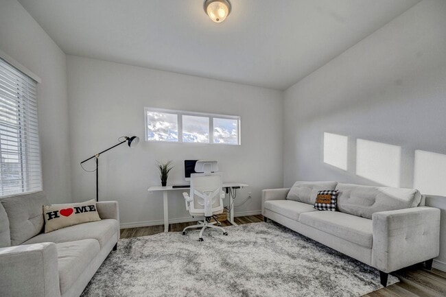 Building Photo - Immaculate 4 Bed 3 Bath Home In Meridian R...