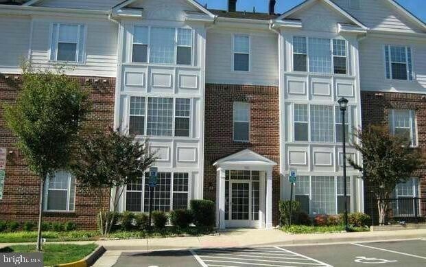 Primary Photo - 2 Bed / 2 Bath Condo Unit with Amazing Ame...