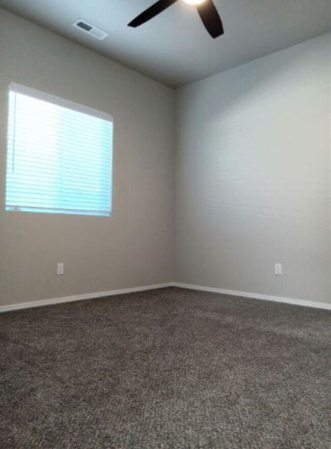 Foto del edificio - 4578 W Silver River St