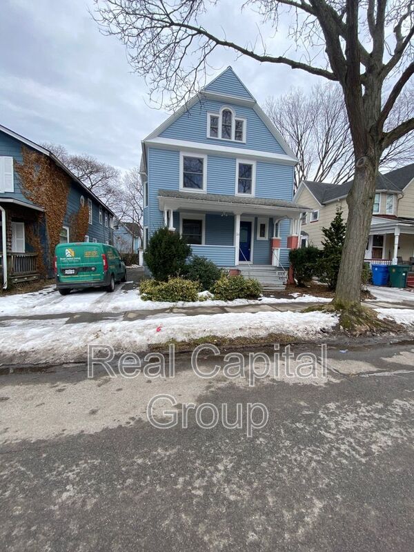 Building Photo - 26 Edmonds St