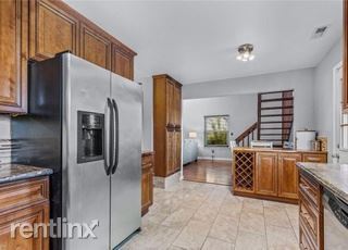 Foto del edificio - 2 br, 2 bath House - 905 Donne Ct