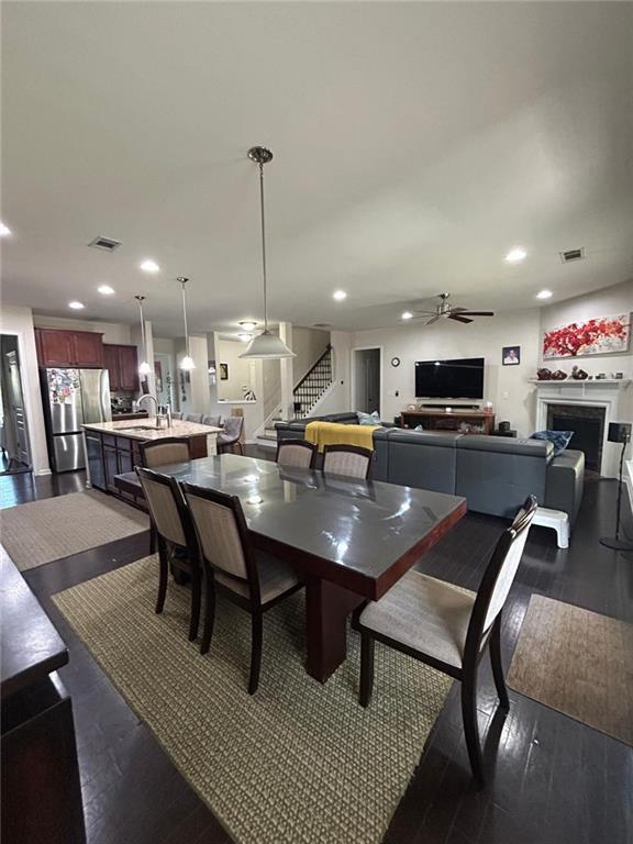 Foto del edificio - 705 Madison Creek CT