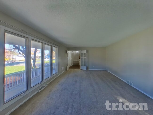 Foto del edificio - 931 Market St S