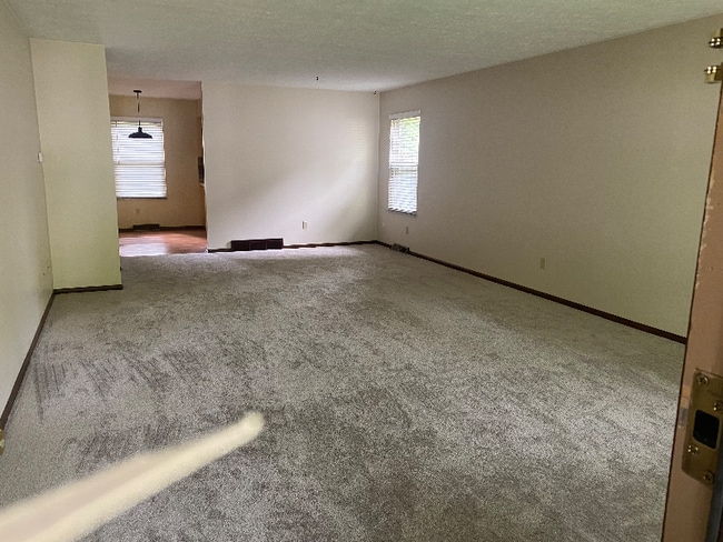Building Photo - 4219 Woodpark Dr