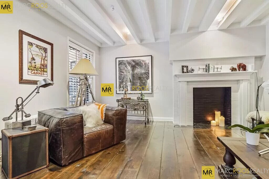 Primary Photo - 50 Beacon St