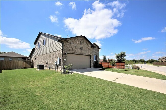 Building Photo - 46 Churchill Farms Dr