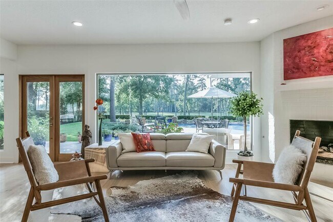 Building Photo - 2323 Pine Bend Dr