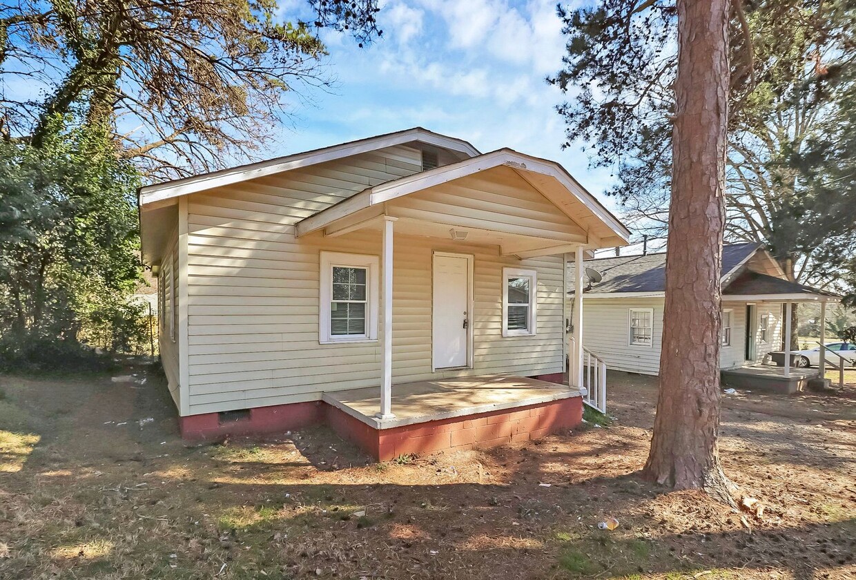 Primary Photo - Welcome to your charming new home in the h...