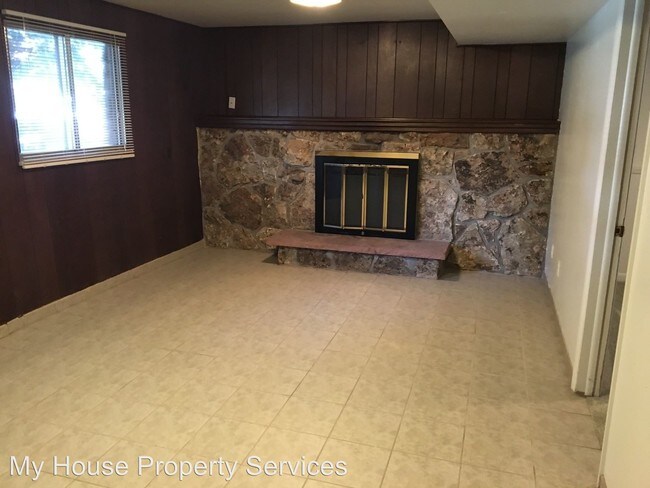 Building Photo - 6 br, 3 bath House - 2825 Eagle Drive