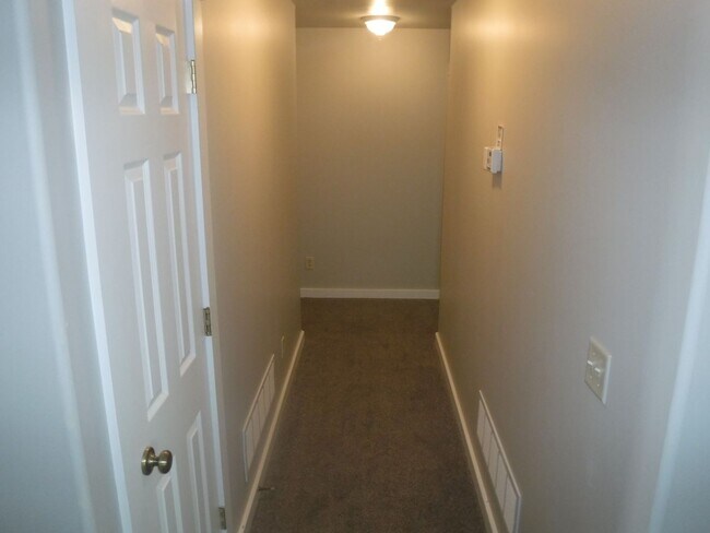 Foto del edificio - Beautiful Newly Renovated 3 Bedroom Home- ...