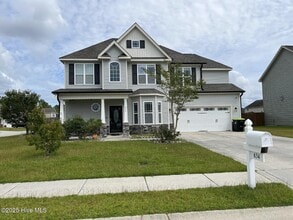 Building Photo - 834 Solomon Dr