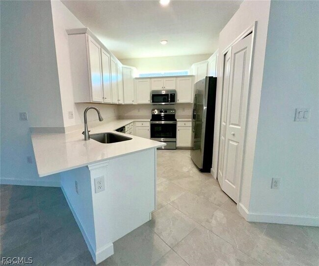 Foto del edificio - 9083 Leatherwood Loop