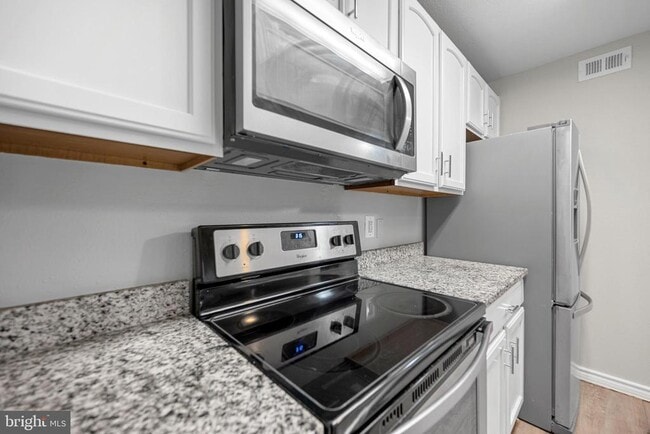 Building Photo - 12152 Penderview Terrace