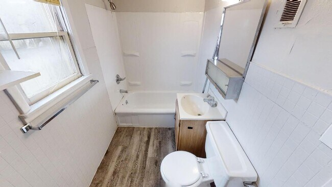Foto del edificio - 2343 E Boulder St