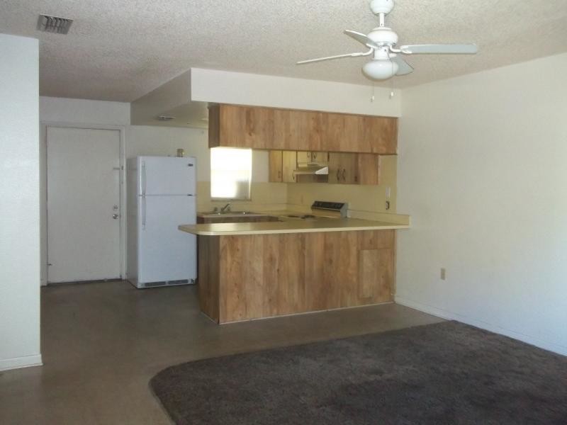 Foto del edificio - 3219 Julia Ct.