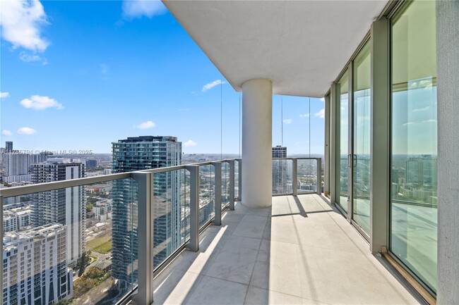 Foto del edificio - 2900 NE 7th Ave