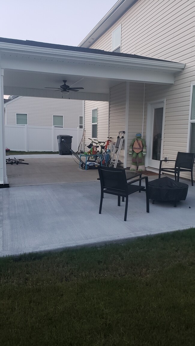 Building Photo - 413 Marietta Ln