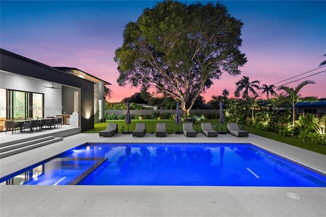 Foto del edificio - 1881 NE 196th Terrace