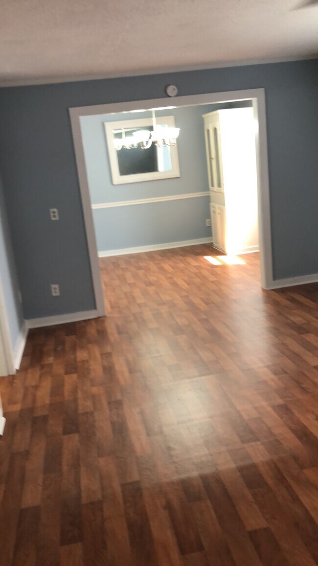 Foto del edificio - 2443 Myers St