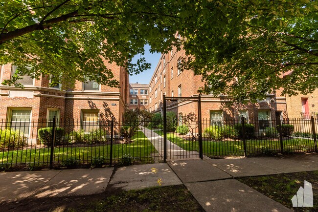 Building Photo - 7320 N Honore St