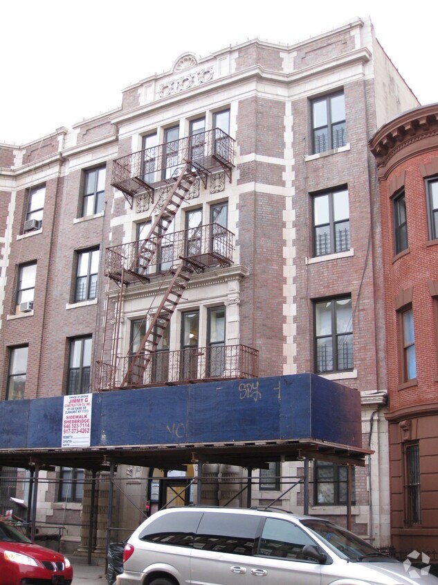 Foto del edificio - 40 McDonough St