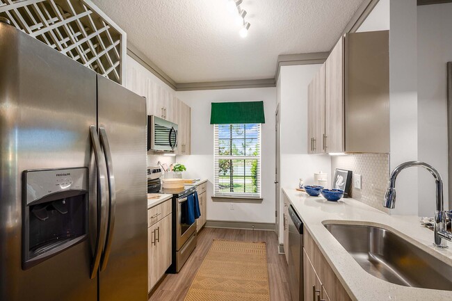 Building Photo - Botanic Waterside Apartments at Lakewood Ranch