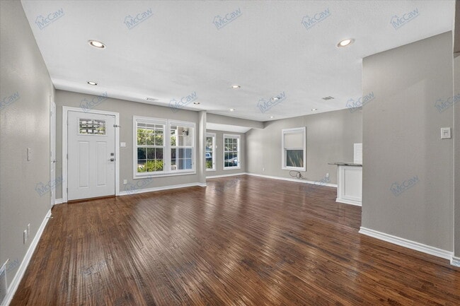 Building Photo - 4727 Wateka Dr
