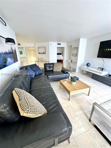 Building Photo - 5757 Collins Ave
