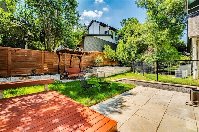 Building Photo - 3505 Villa Ct
