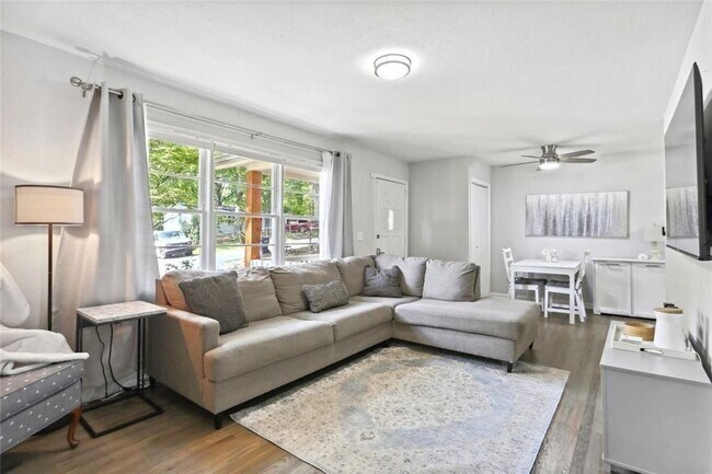 Foto del edificio - 12363 Beverly Ln