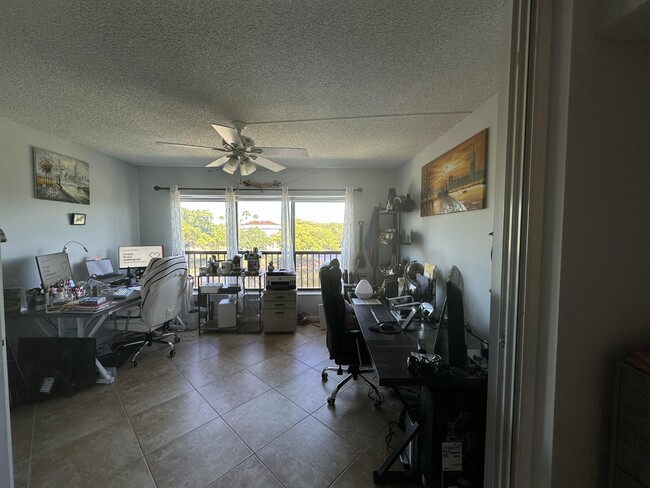 Building Photo - 3050 NW 42nd Ave