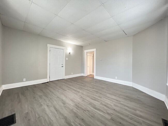 Building Photo - 5th Ave Abode: New Year, New Home: 50% Off...