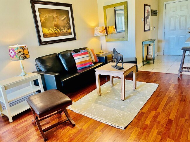 Foto del edificio - 2060 Greenview Shores Blvd