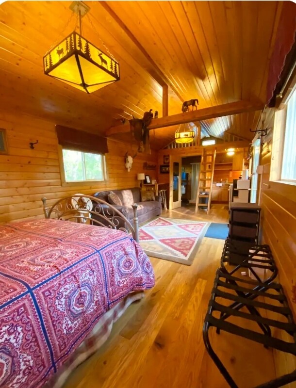 Foto del edificio - 135 Hideaway Dr