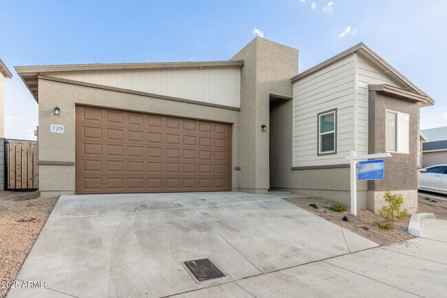 Foto del edificio - 129 W Latona Rd