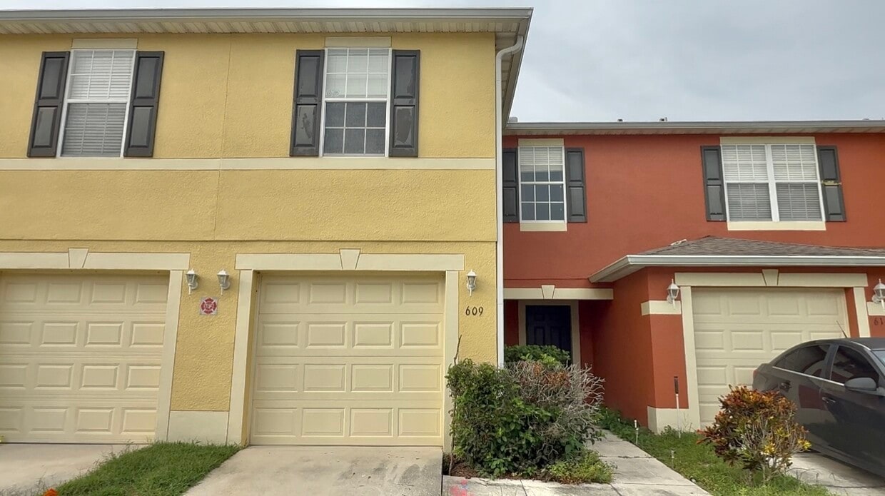 Photo - 609 Cresting Oak Cir (Orlando, FL)
