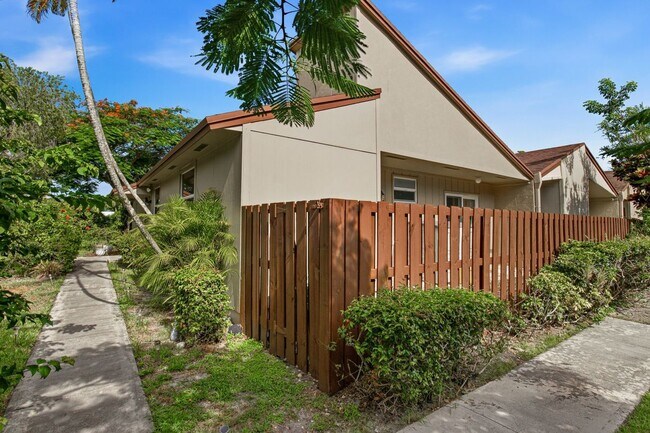 Foto del edificio - 11600 Timbers Way