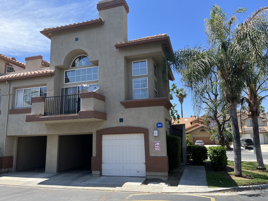 2951 Vía Toscana Unit 202, Corona, CA 92879 Condo for Rent in Corona