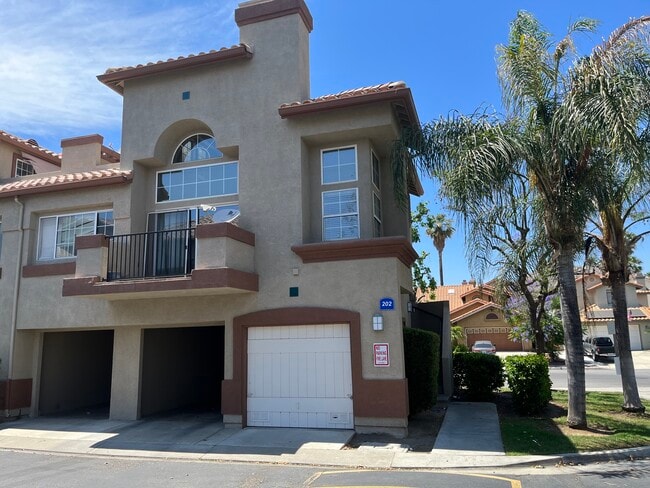 Photo - 2951 Vía Toscana Apartment