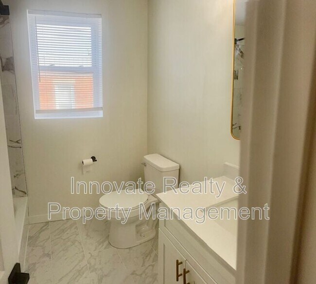 Foto del edificio - 2250 E Clearfield St