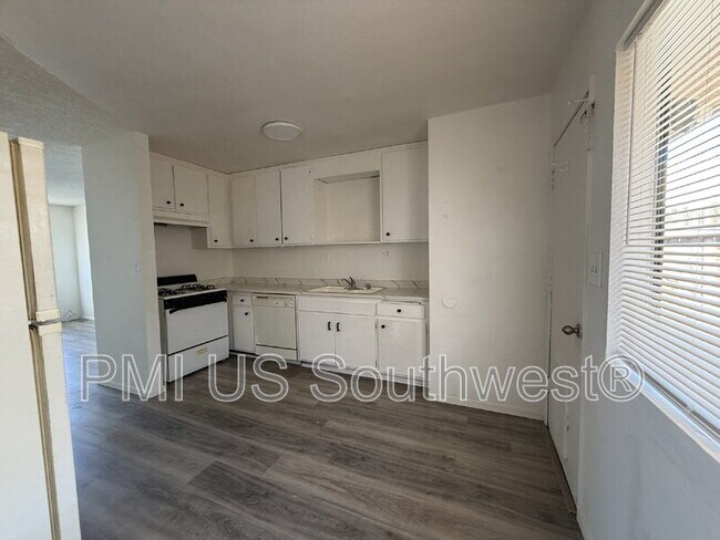 Building Photo - 1705 Trane Rd