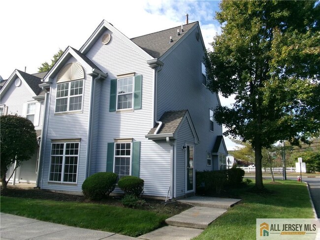 Building Photo - 153 Susan Ct