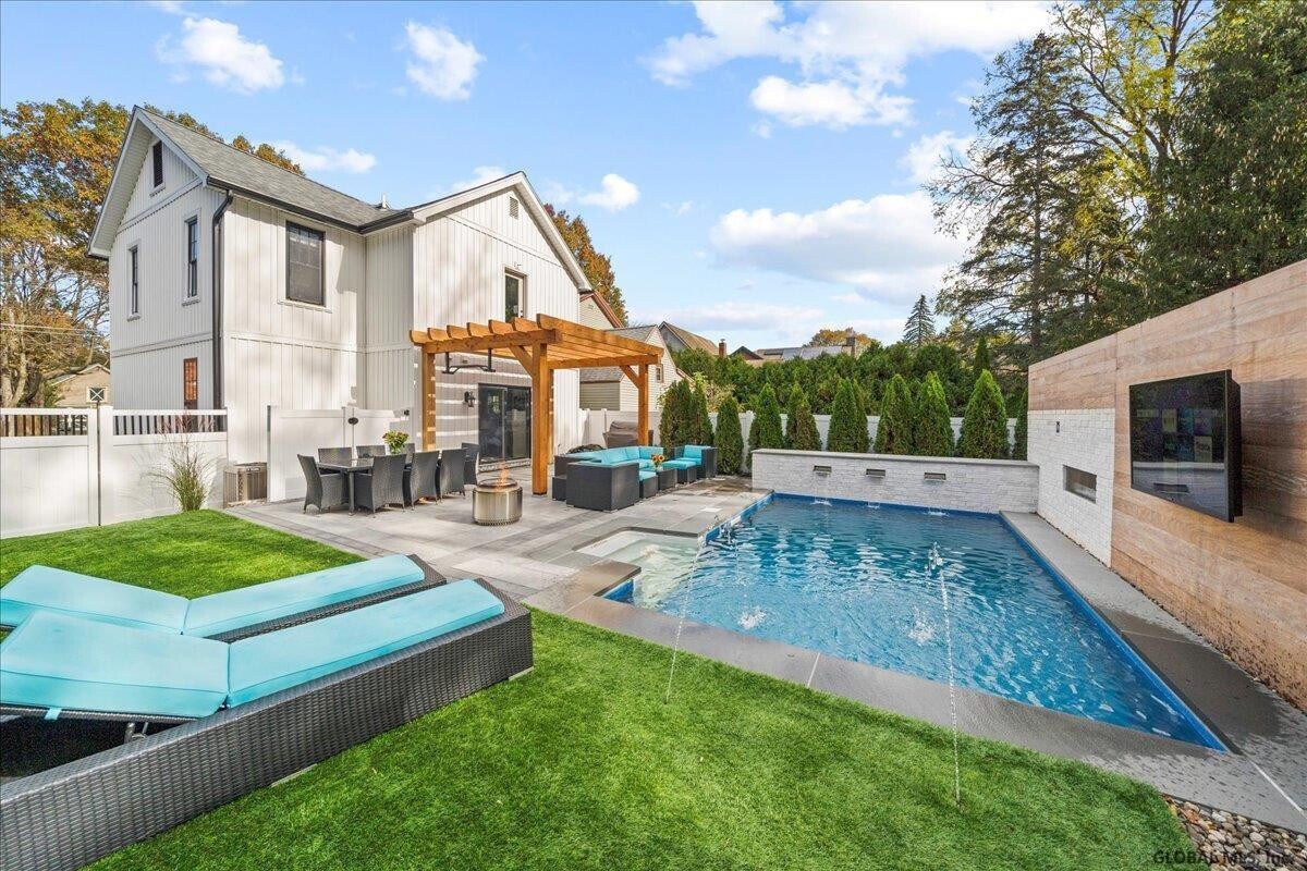 24 York Ave, Saratoga Springs, NY 12866 House Rental in Saratoga