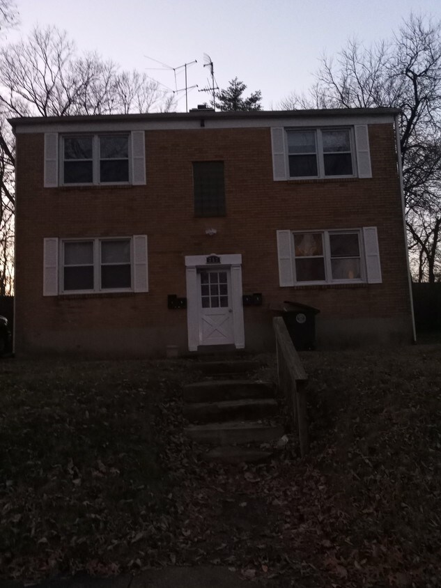 Primary Photo - 257 Valleyview Dr