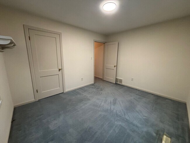 Foto del edificio - 2 bedroom 1 bath home with 1 car garage! Available to Rent or Rent to Own!