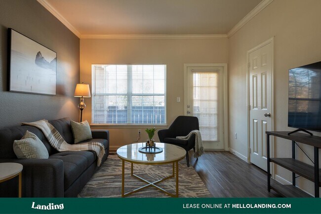 Foto del edificio - 1215 W Slaughter Ln