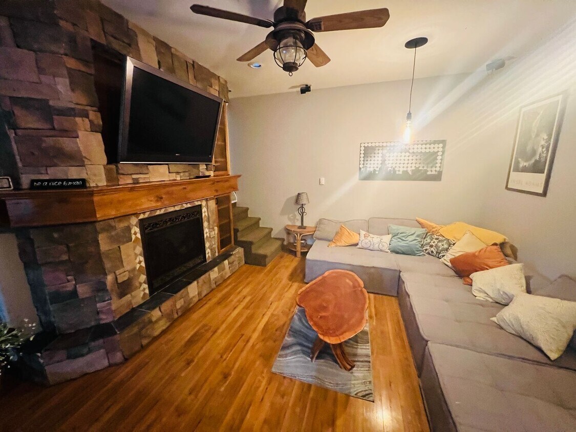 Foto principal - Rare Furnished 1 bedroom in Barndominium i...